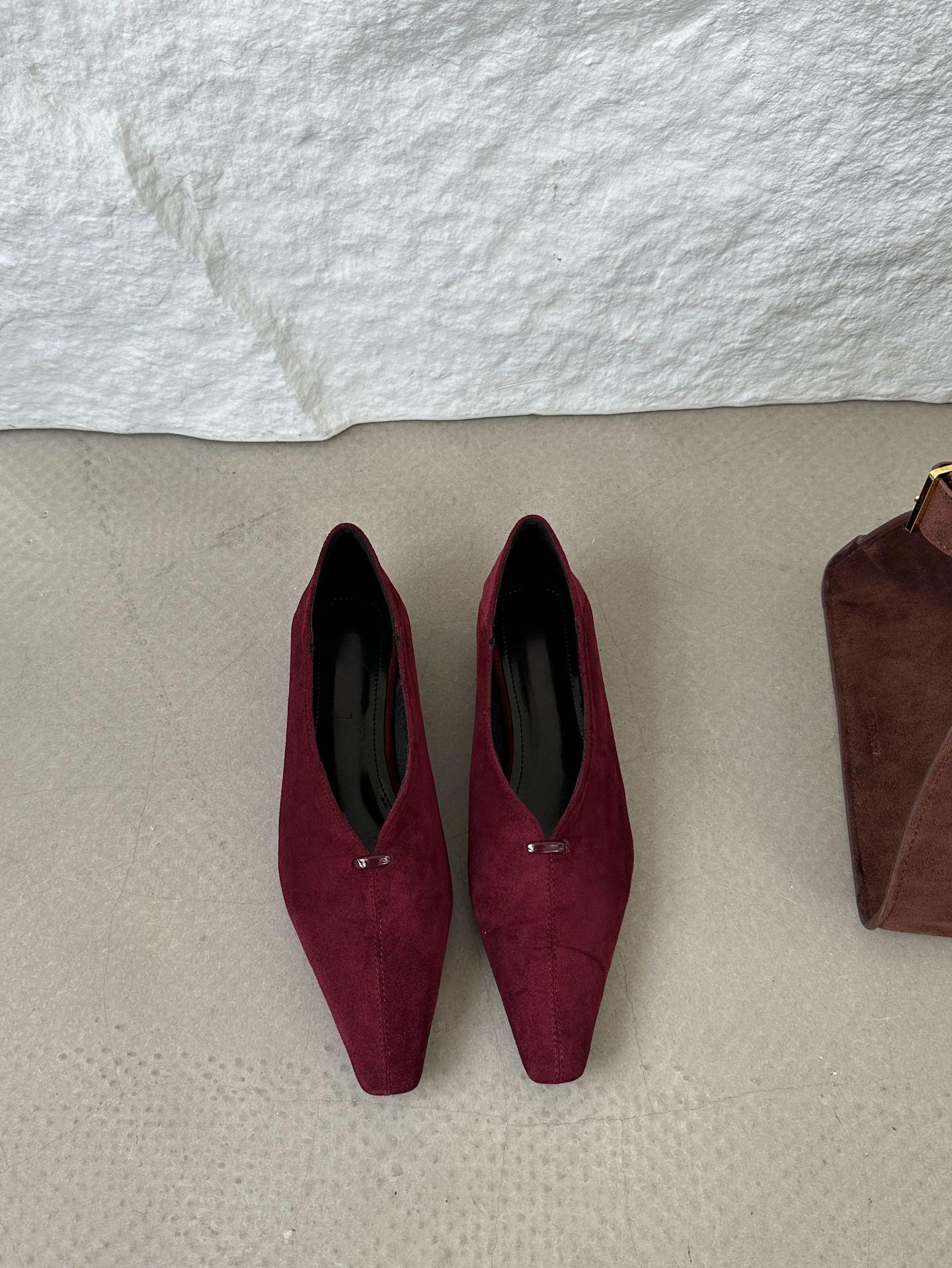 

Корейская версия замшевые ретро Мэри Джейн одинарные туфли женские повседневные клиновидные туфли детские удобные мягкая кожа мелкий вырез женские туфли 39 бордовый