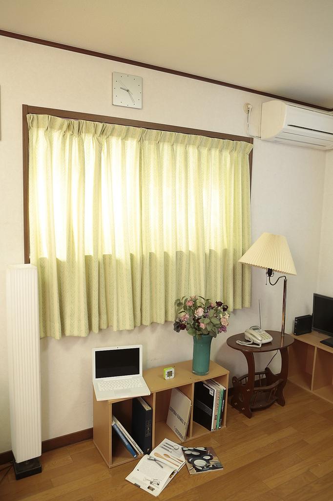 Einfache Installation ohne Schrauben oder Nägel! Vorhangschiene, Spannschiene, ausziehbare Schiene, Heavy-Duty, weiß (79-130cm)