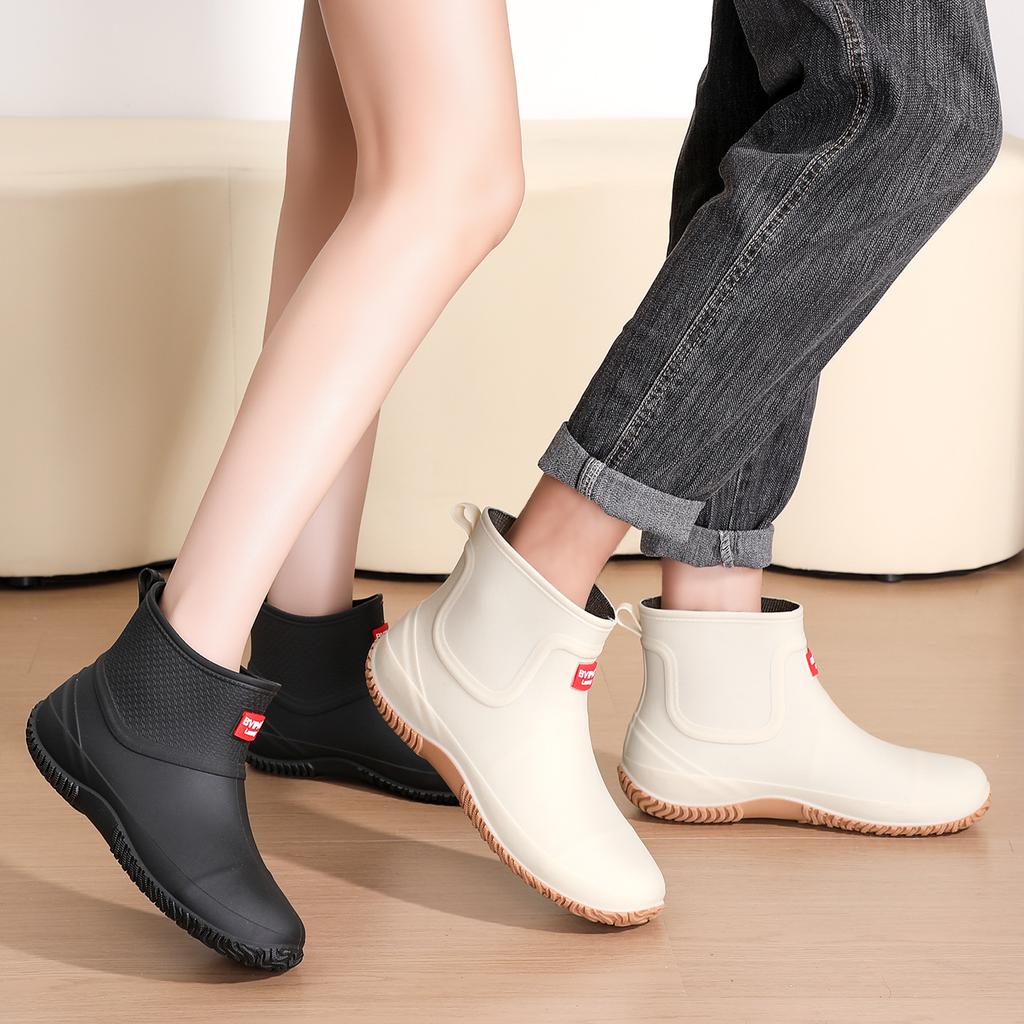 Couple anti-men's and women's rain boots, short student, Korean version rain boots, versatile thick sole, wear-resistant anti-slip, non-slip