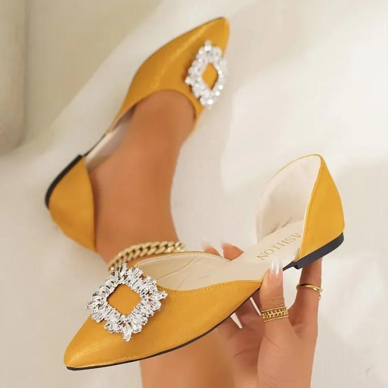 Pantofi de damă la modă 2024 Pantofi de damă cu înaltă calitate Pantofi de damă de înaltă calitate Cristal Pantofi de zi cu zi pentru femei Pantofi sexy cu vârf ascuțit cu tocuri joase