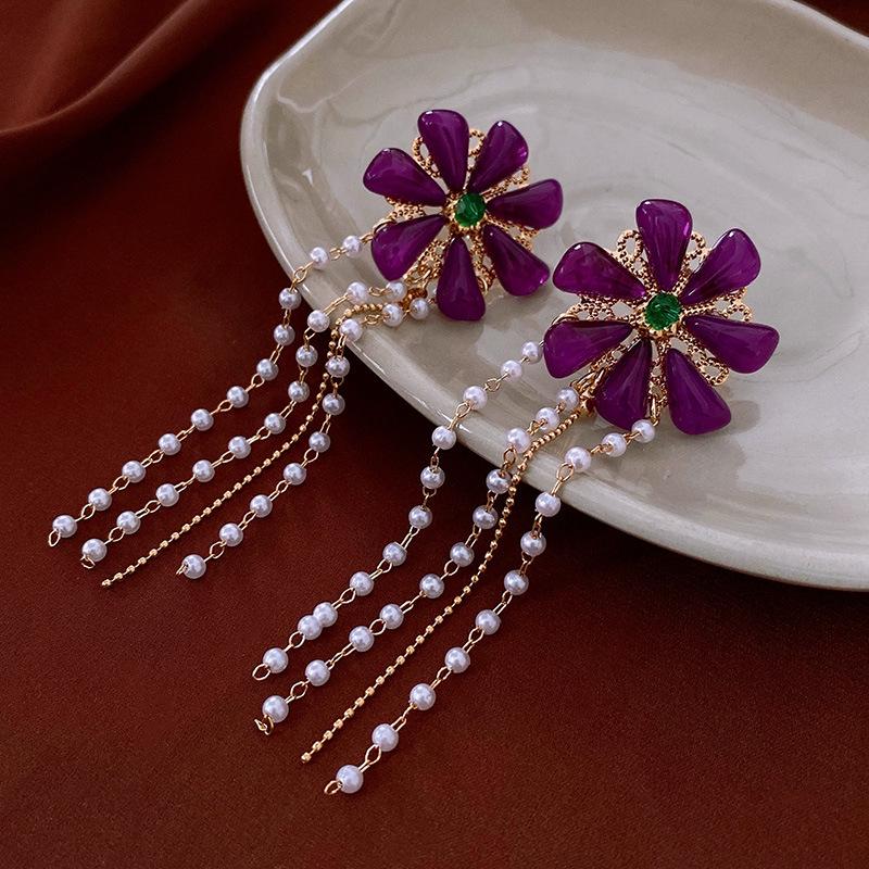 

Винтажные серьги-пусеты с бриллиантами «Серебряная игла» - Ретро и роскошный дизайн для женщин