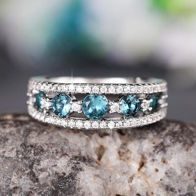 Huitan Elegant Blue CZ Finger-ring for Women Wedding Party Daily Wear Fashion Sparkling Lady Rings Drop Shipping Jewelry Anillos