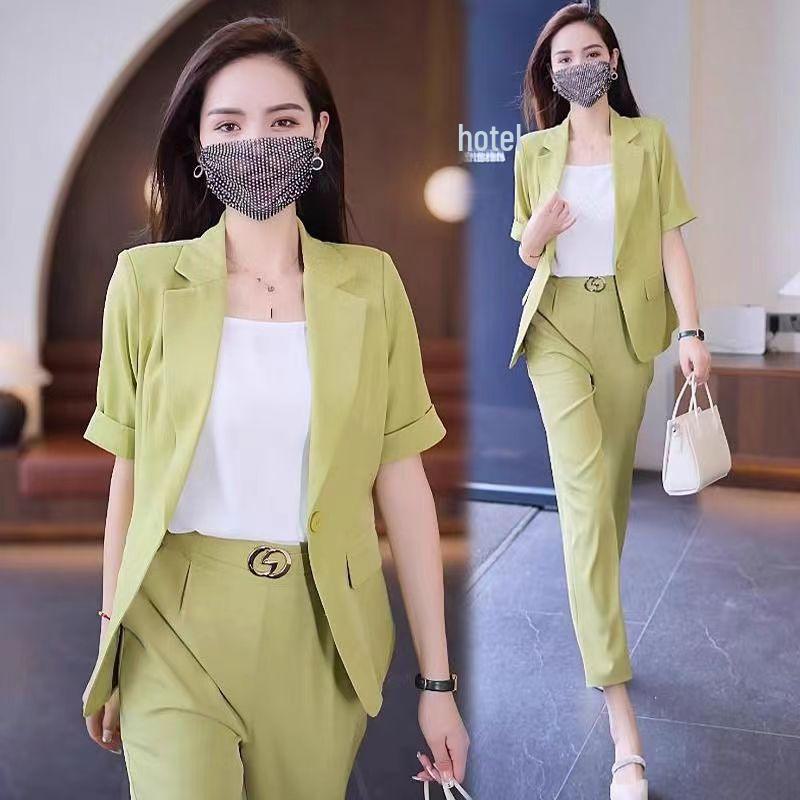 

Летний женский стильный профессиональный костюм-двойка с короткими рукавами 2024 года M зелёный