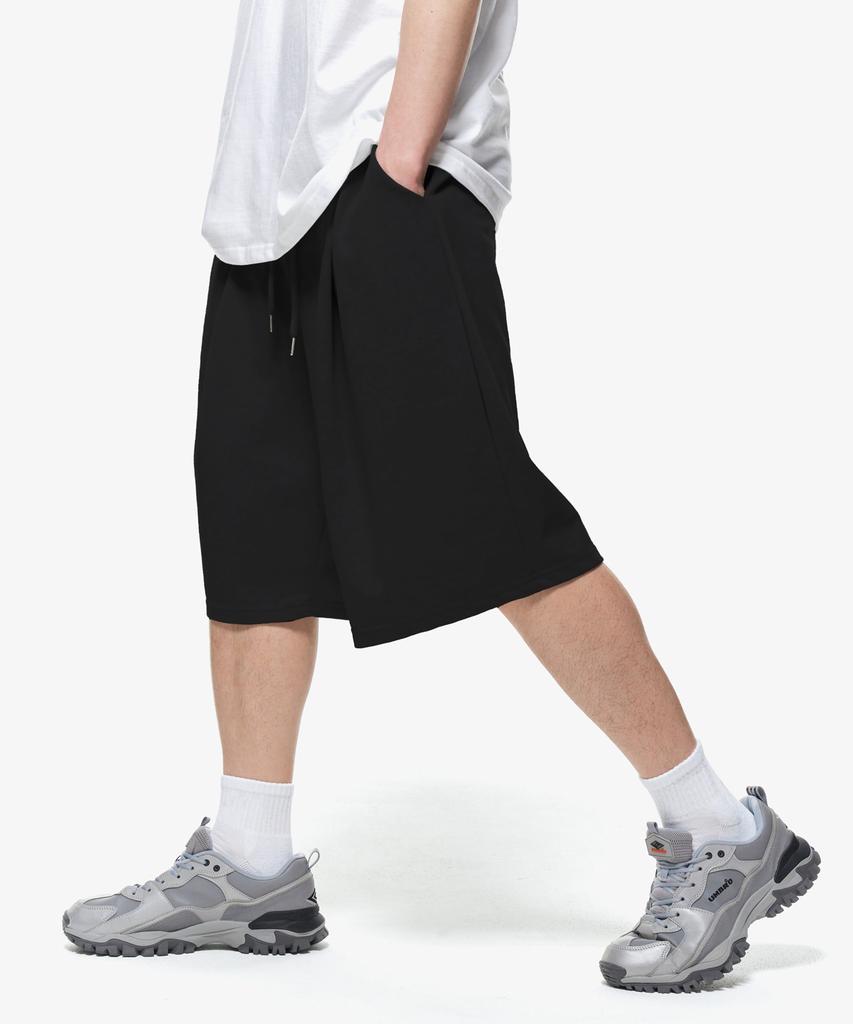 MOZMOZ Wide One-Pleat Sweat Shorts Black