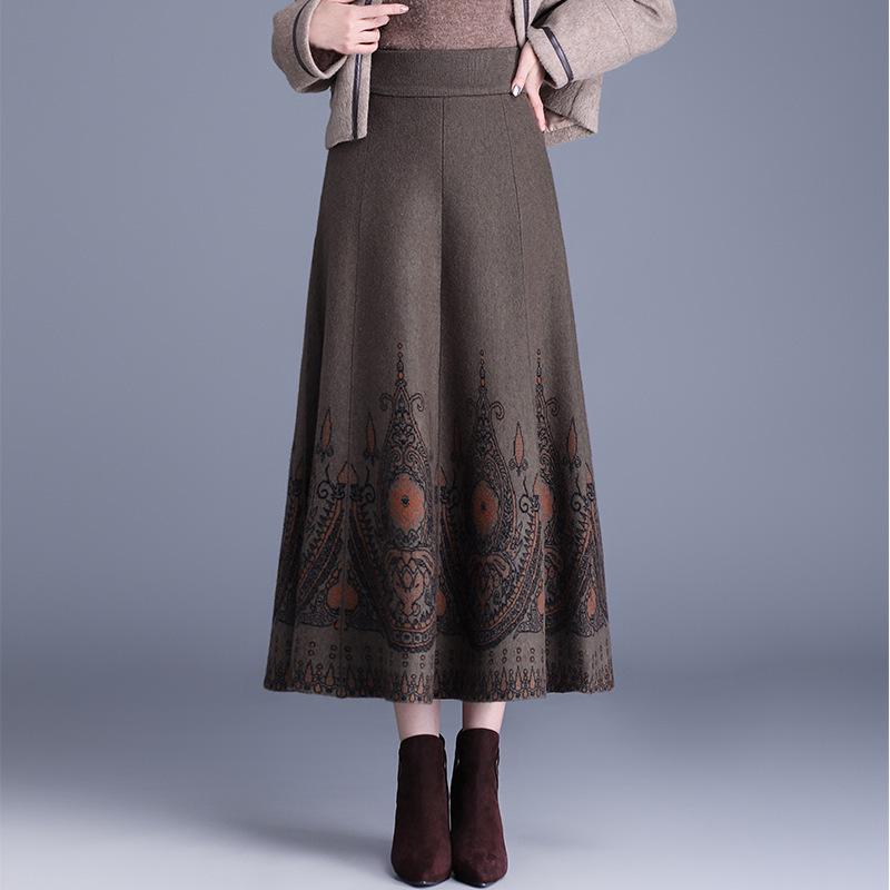 Dámské stylové vlněné pletené šaty s splývavou áčkovou midi sukní, novinka podzim/zima 2025