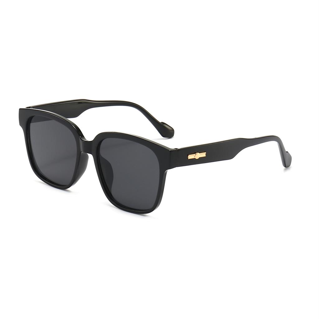 New Popular Color Matching Sunset Fashion Street Shooting Box Glasses Plain Yan Chao With Black Sunglasses With Borders.