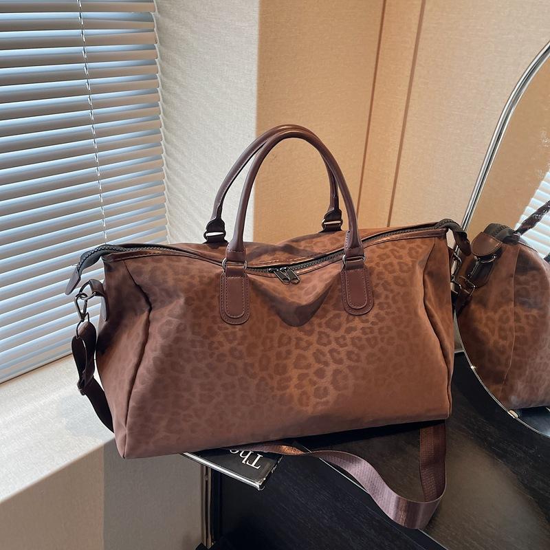 Large Capacity Travel Bag Women's Leopard Print Storage Bag