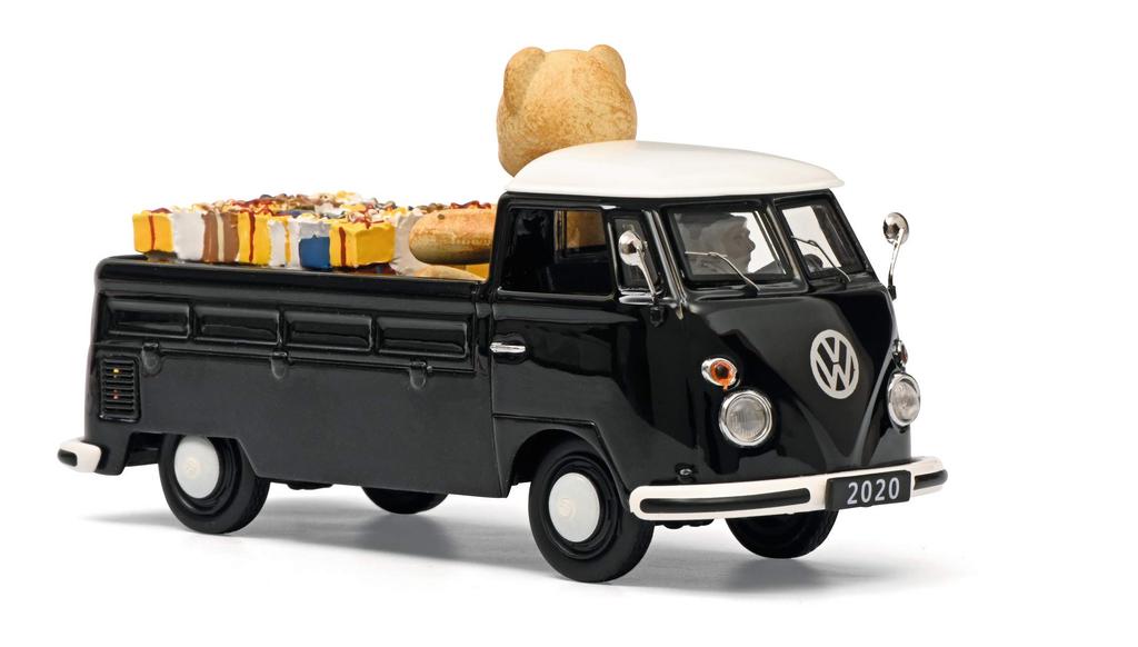 Schuco Volkswagen T1 Pickup Christmas 2020 1/43