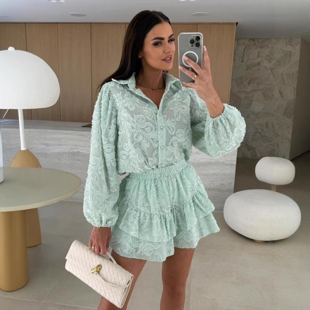 Spot summer models, European and American independent station lace hollowed-out casual long-sleeved suit -