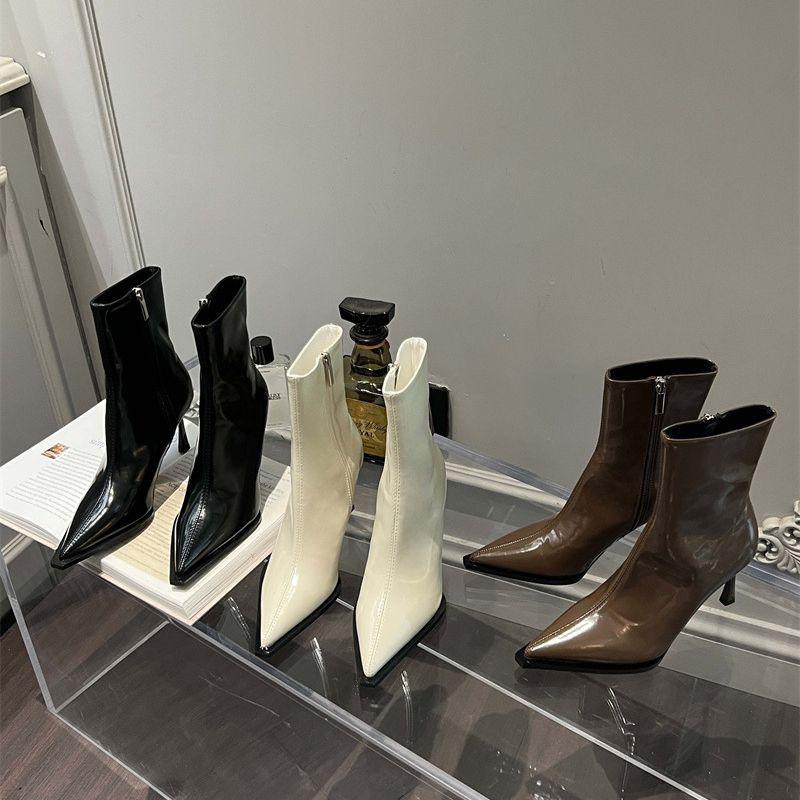 Лаковая кожа короткие ботильоны женские высокий каблук тонкий каблук острый носок боковая молния универсальные осенне-зимние черные тонкие ботильоны 35 чёрный 7536₽