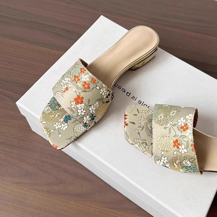 New Chinese style national style summer 2025 new thick heel high heel cool slippers women's fashion with skirt one-word drag