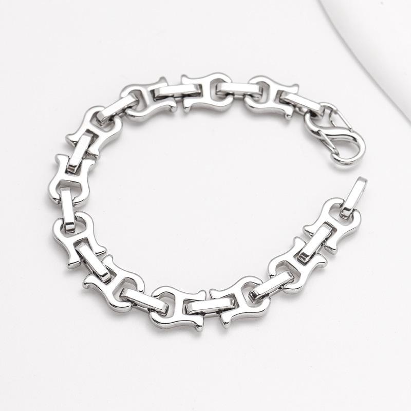 Titanium Steel Bracelet, Retro Trendy Stainless Steel Men'S Bracelet U-Shaped Hip-Hop Casual Simplicity Does Not Fade