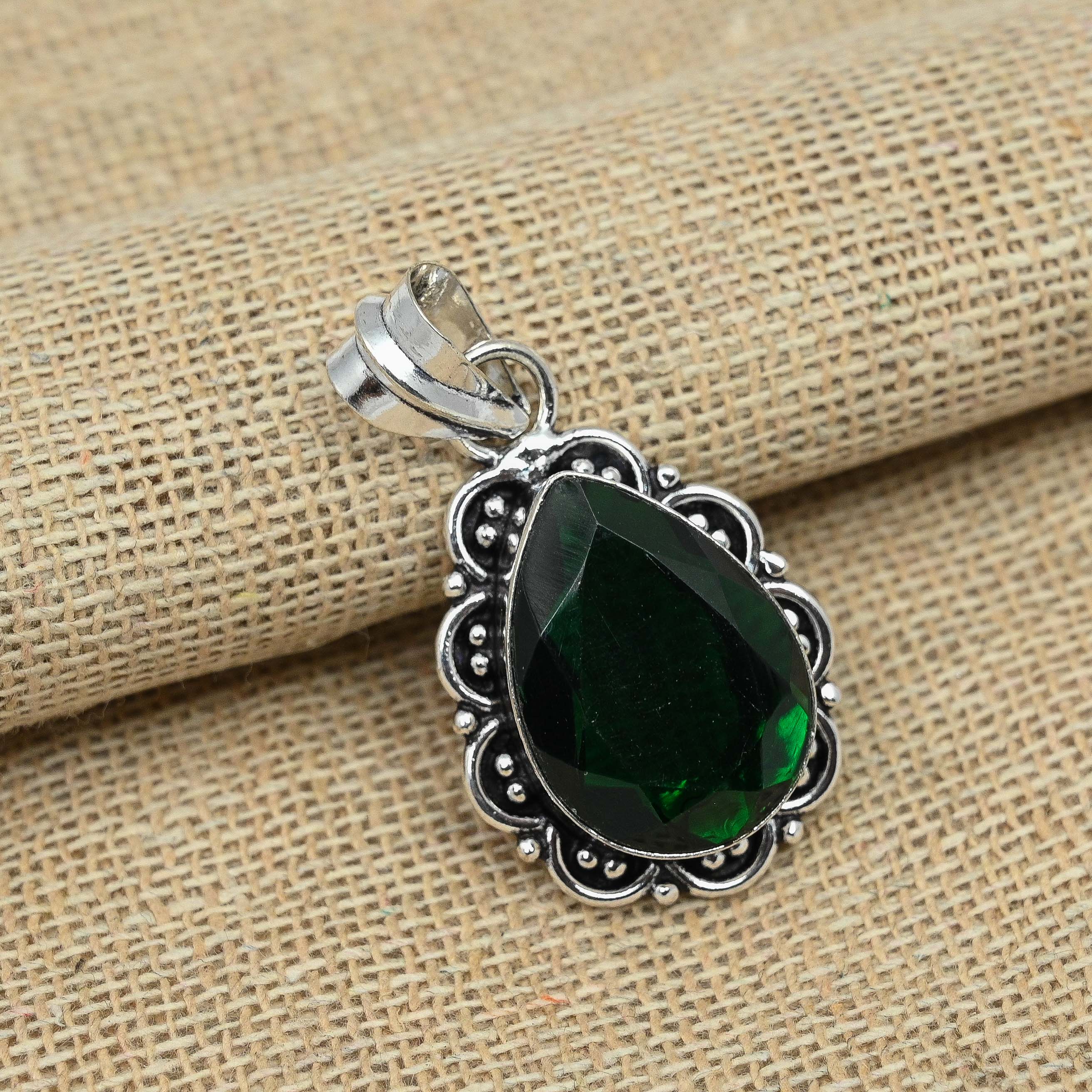 

Подвеска из драгоценного камня ручной работы из стерлингового серебра 925 пробы Chrome Diopside для нее 1.77 Inches зелёный