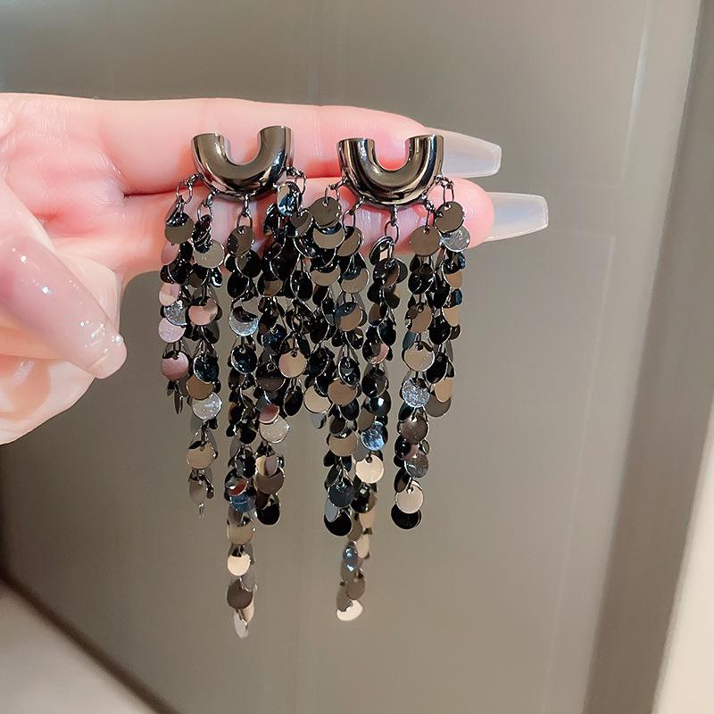 Pre-owned Silver Needle Tassel Earrings - Vintage High-End Studs with Bold Fashion Design