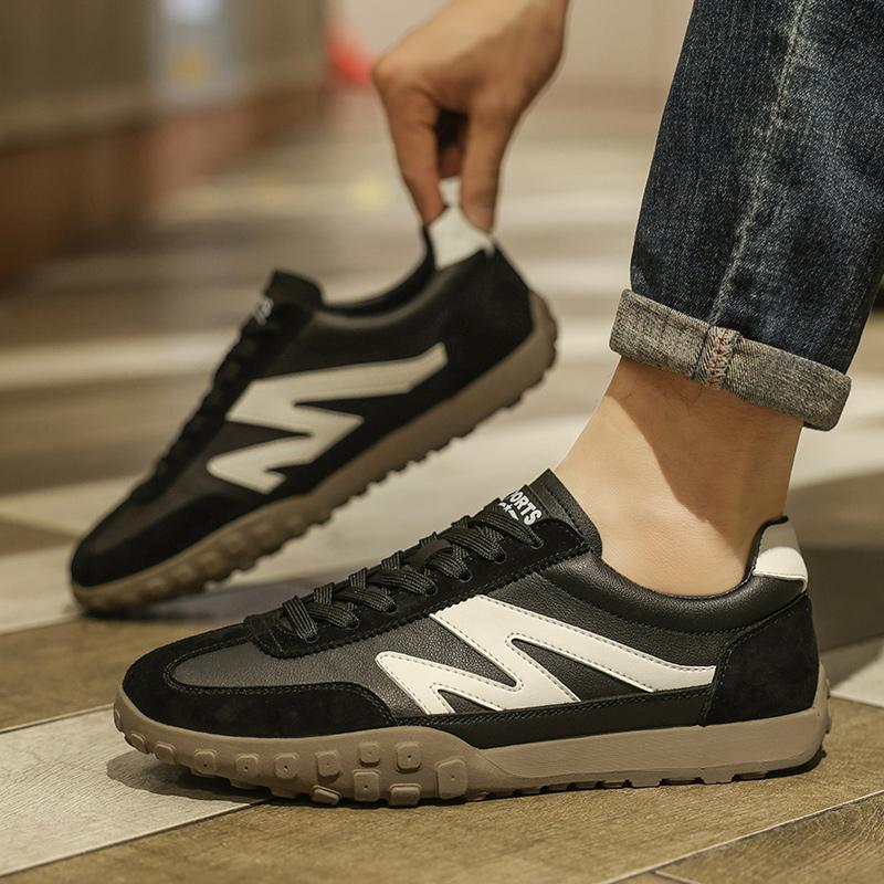 2025 New Men's Running Shoes Lightweight Breathable Gym Sneakers Non-Slip Athletic Sports Flats for Men Casual Walking Shoes