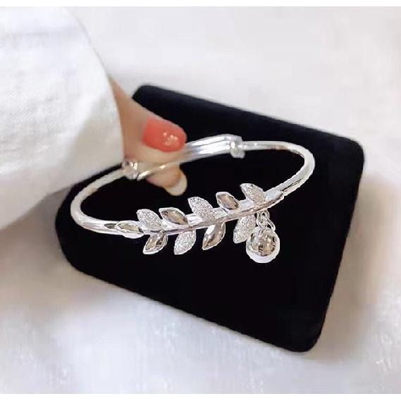 2023A Valentine's Day gift999Pure silver leaf bell bracelet for women, "one leaf brings wealth" niche design with sliding feature