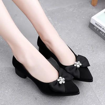 Chaussures de Mode pour Femmes Escarpins à Bout Pointu Bureau Talons Carrés Talon Bloc Jeune Confortable et Élégant Vente en Gros Chaussure Élégante Y2k