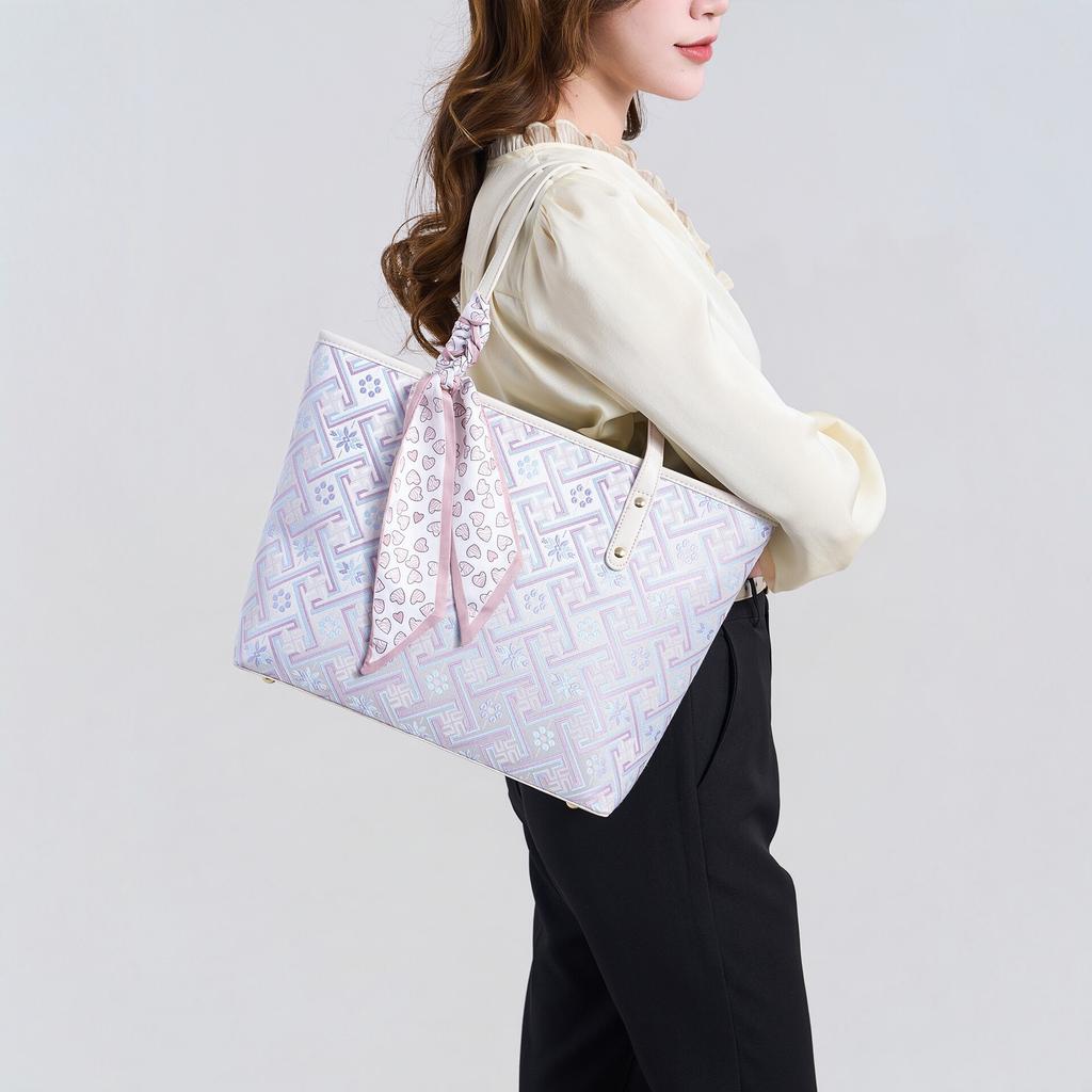 New Chinese-style Guangxi Zhuang brocade tote bag, large-capacity commuter shoulder bag with silk scarf decoration