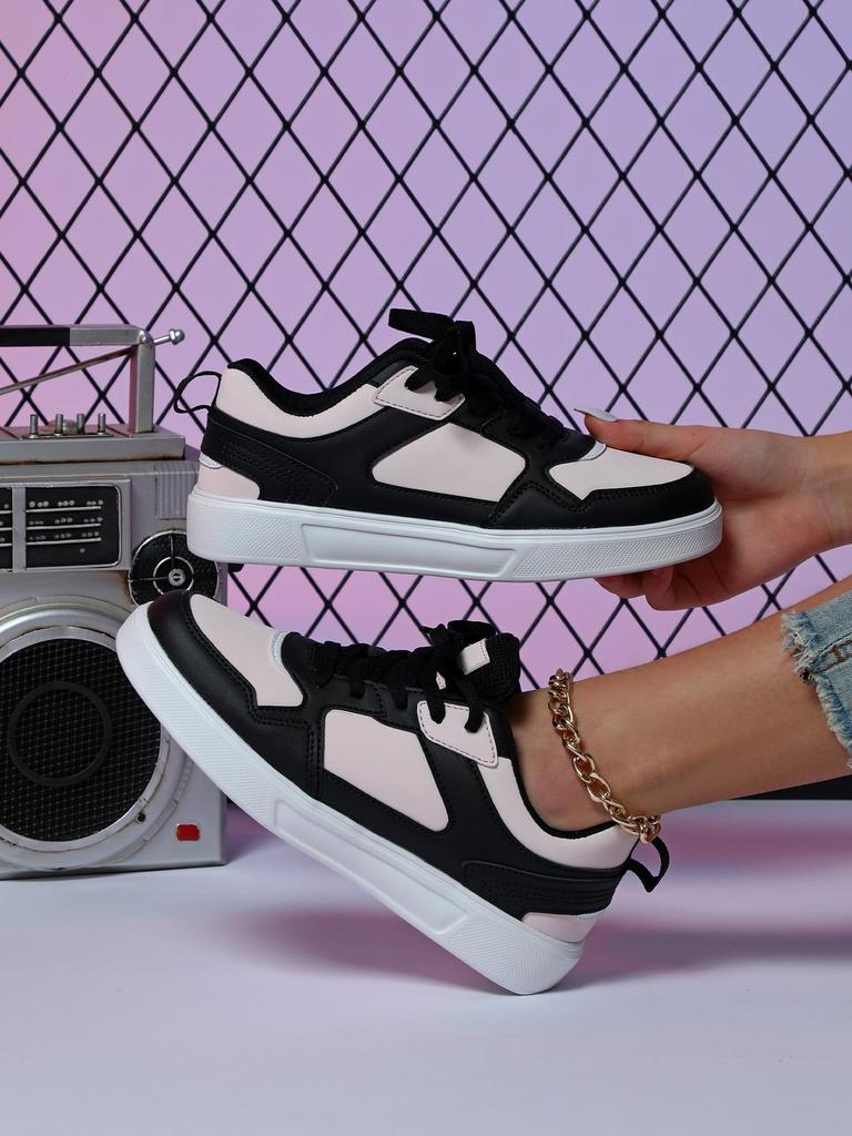 Korean Style Trendy Thick-Soled Skateboard Shoes - Comfortable Casual Flats for Couples