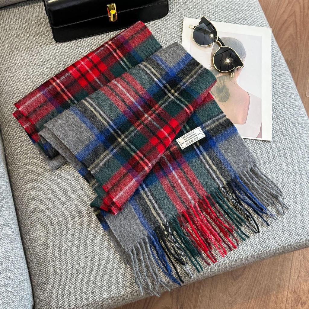 2025 Unisex 100% Wool Scarf: Versatile and Warm for Autumn & Winter