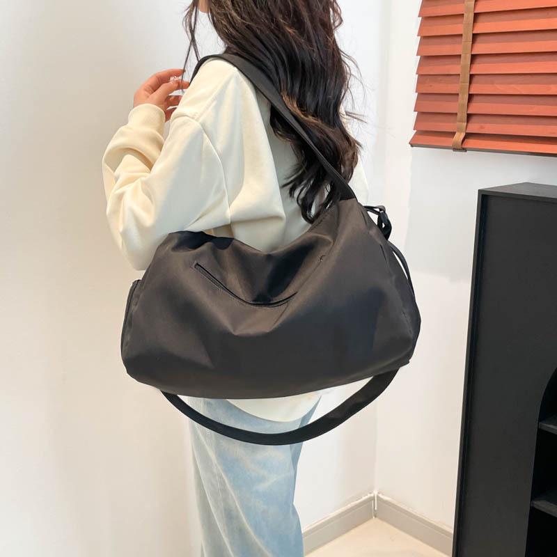 Unisex Lightweight Sports Travel Bag with Large Capacity and Shoe Compartment