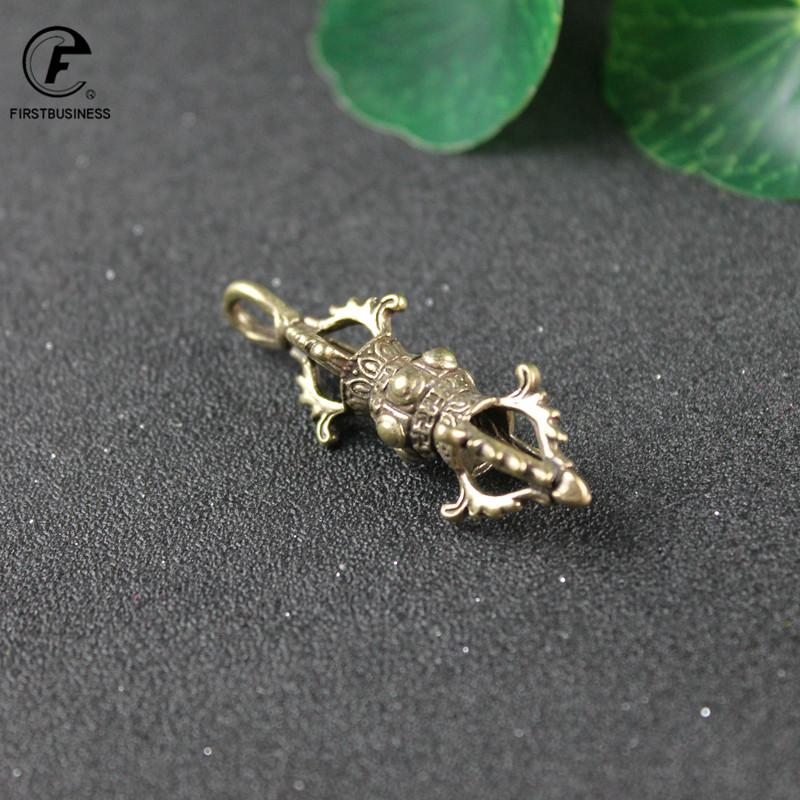 Copper Vajry Pestle Ornaments Vintage Brass Key Chains Pendant Buddha Instruments Lucky Home Decorations Avoid Evil For Gifts