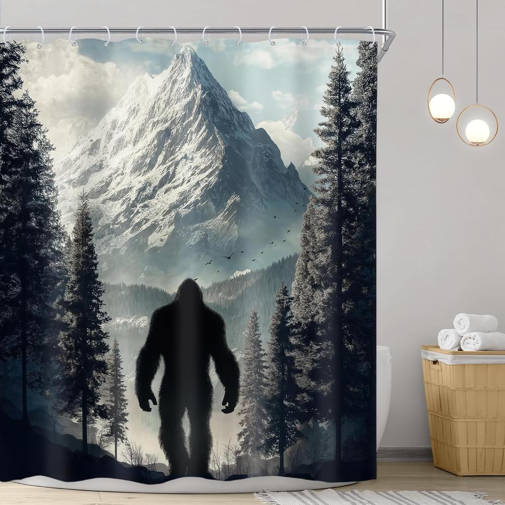 Bigfoot Duschvorhang Schneebedeckte Bergwaldszene Tierkunst Mysterium Thema Badezimmerdekoration Wasserdichtes Gewebe Heimzubehör