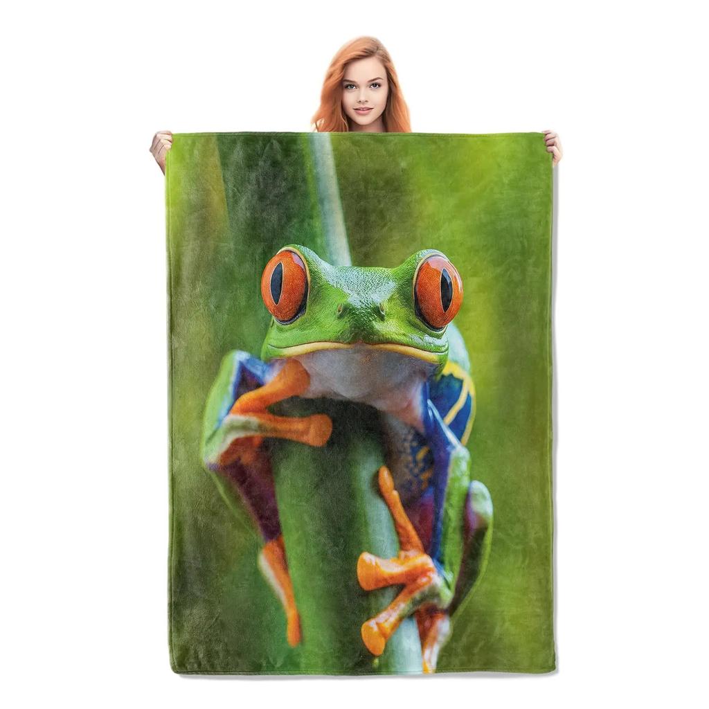 Frog Flannel Blanket Soft and Cozy Throw Blanket for Kids and Adults Cartoon Frogs Sofa Bed Blankets Frog Gifts for Frog Lovers