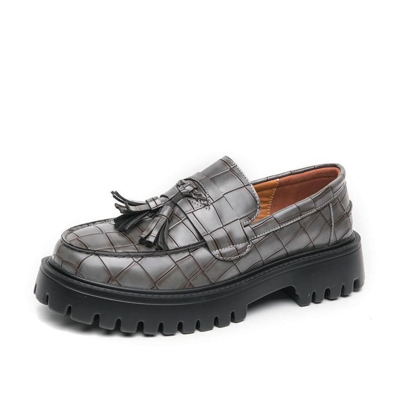 

Мужская обувь большого размера, туфли из кожи с большой головкой, мужские новые мужские лоферы на толстой подошве, увеличивающие рост, повседневные мужские туфли из лакированной кожи с бахромой 42 серый