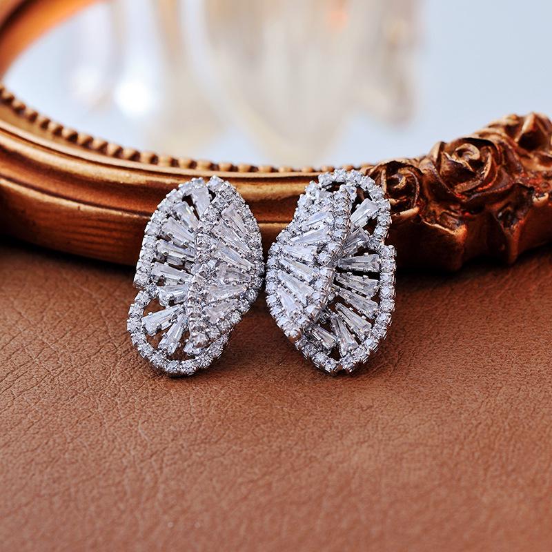 Elegant Zircon Butterfly Wing Stud Earrings, S925 Silver Needle - Versatile High-End Women's Jewelry