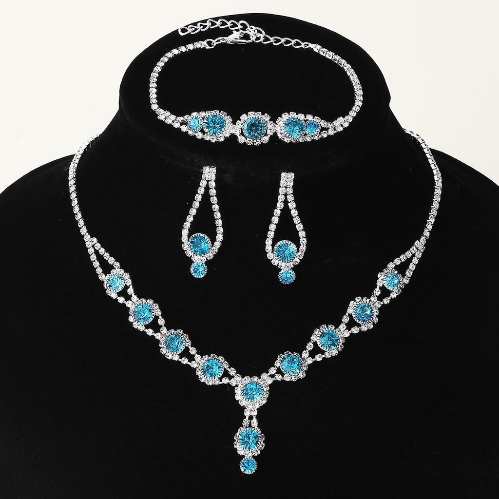 **Elegantes Light Luxury Schmucktrio**: Ohrringe, Armband, Halskette**