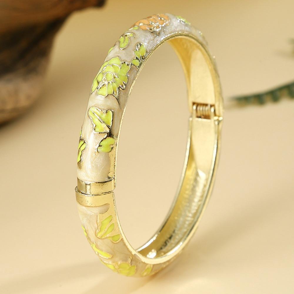 Spring Loaded Opening Bangle Bracelet Open Cuff Wrist Jewelry Women's Bangle Women's Daily Wear