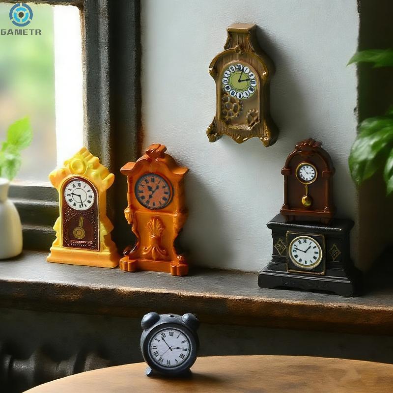 1/8Pcs Vintage Miniature Wall Clock Toy 1:12 Scale Dollhouse Furniture Accessories European Model Decor
