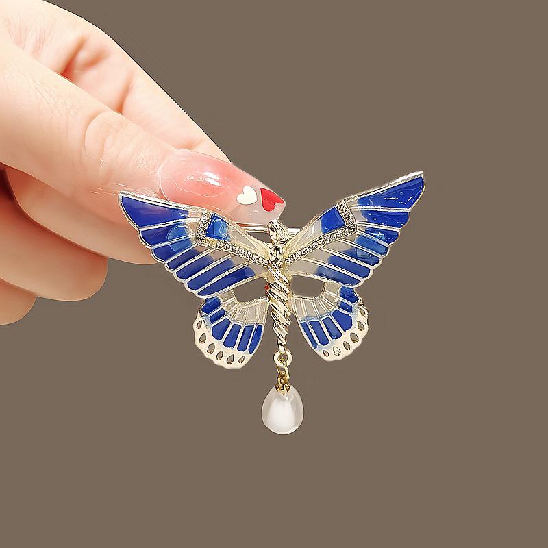 Luxury Korean Bow Brooch – Elegant and Versatile Pin for Suits and Attire