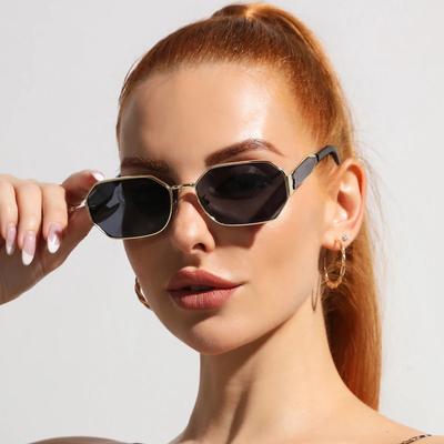 Modne okulary przeciwsłoneczne w stylu vintage kobiety mężczyźni Retro metalowe prostokątne okulary przeciwsłoneczne kobiece męskie popularne czarne okulary