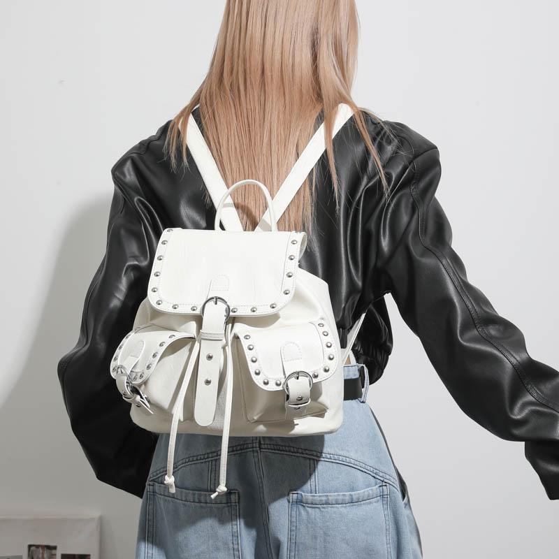 Studded Leather Backpack Women's Fashionable Vintage Style Bag with Adjustable Straps and Multiple Pockets
