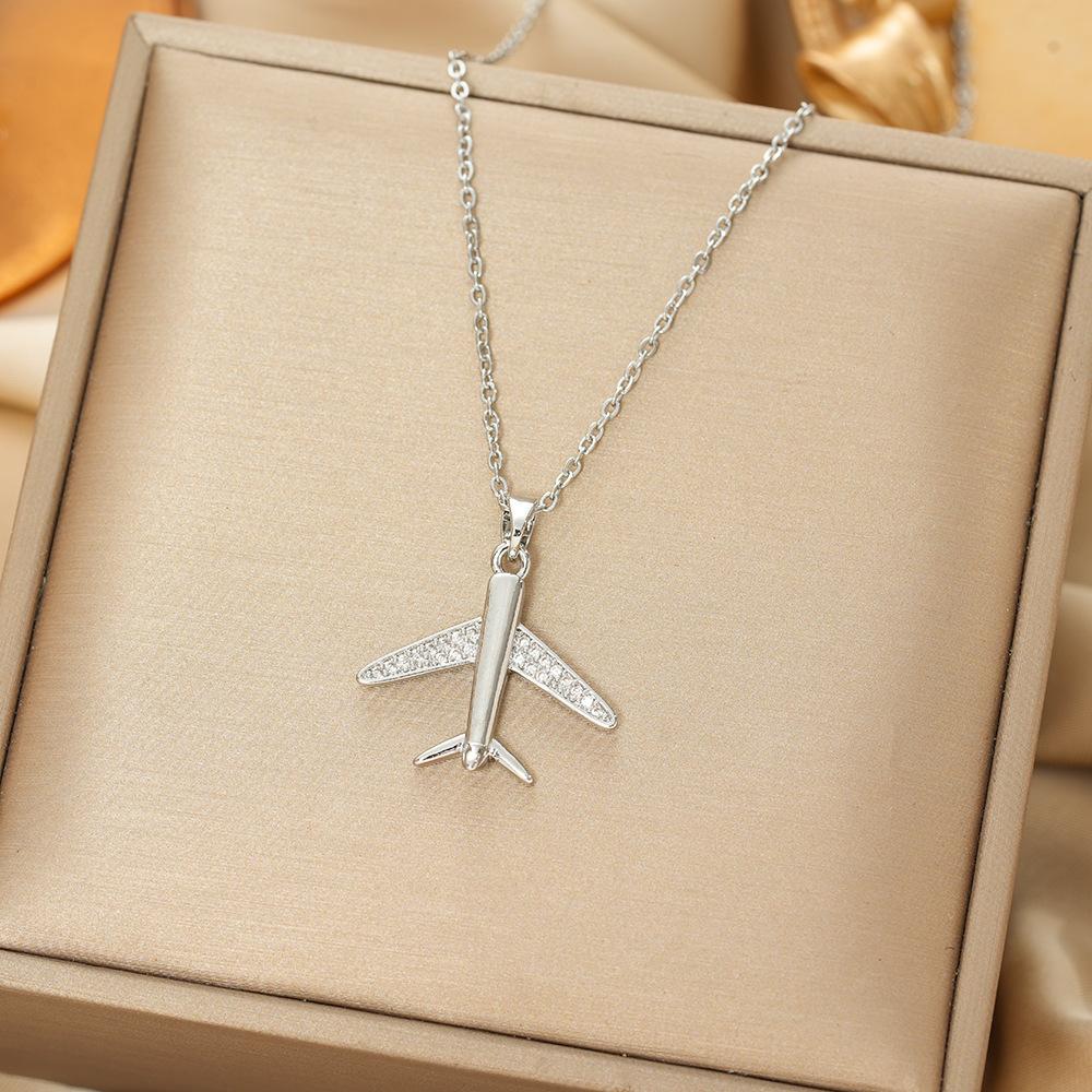 Minimalist Titanium Steel Airplane Pendant Necklace Fashion Versatile Collarbone Chain Casual Best Friend Jewelry