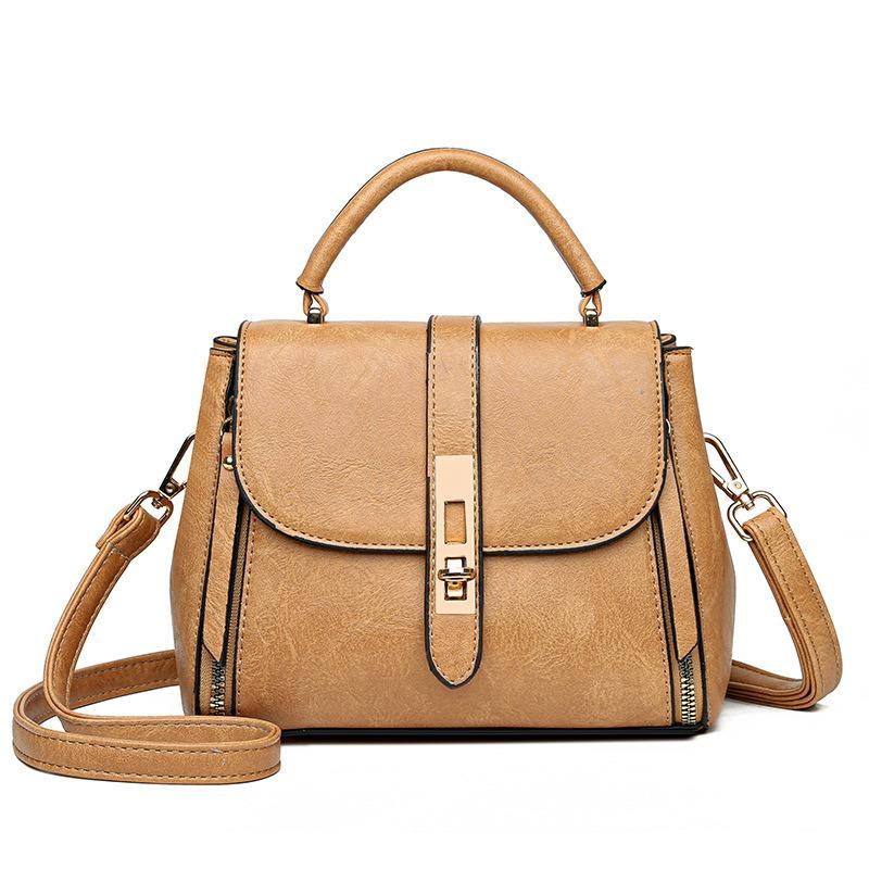New Bag Women's Fashion Versatile Large Capacity Shoulder Messenger Bag Retro Medium Handbag Women's Bag