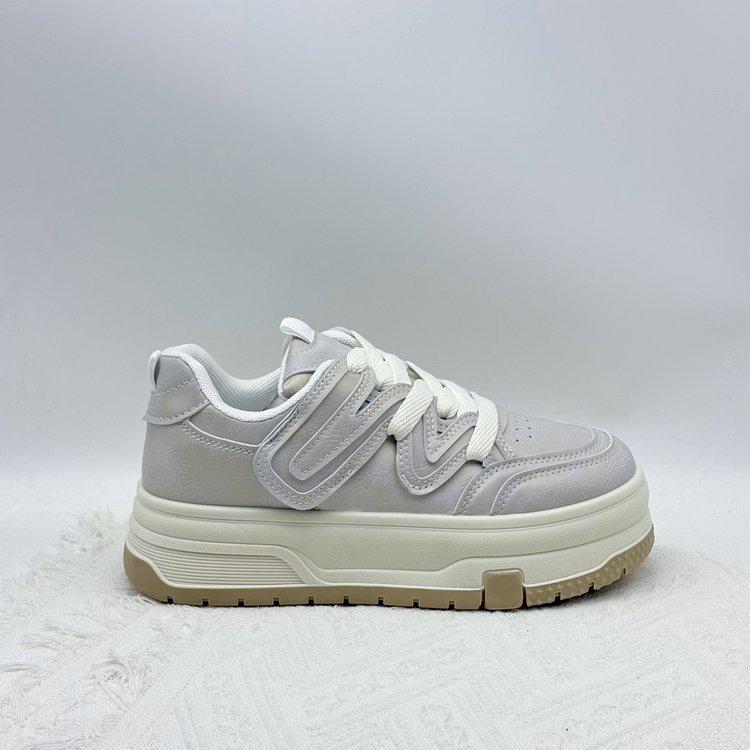Petites chaussures blanches pour femmes à semelles épaisses en cuir véritable souple 2025 printemps nouveau version coréenne polyvalentes sport légères décontractées chaussures de skate
