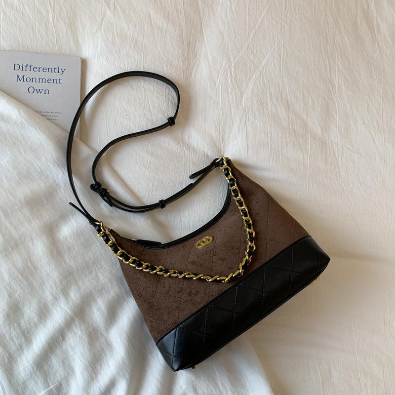 Super Fire Niche Contrasting Color Bag Women's 2025 Autumn and Winter New Versatile Super Fire Shoulder Underarm Dumpling Bag Messenger Bag