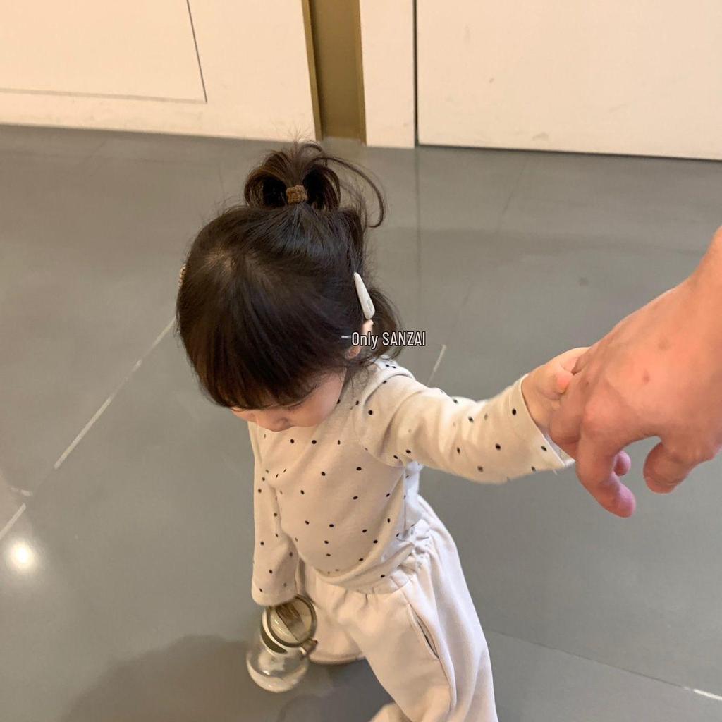 Blusa Manga Longa de Bolinhas para Meninas - Versátil de Primavera Roupa Íntima para Bebê