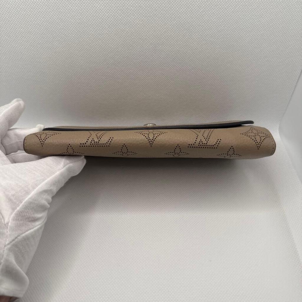 Used LOUIS VUITTON long wallet Mahina Portefeuilles