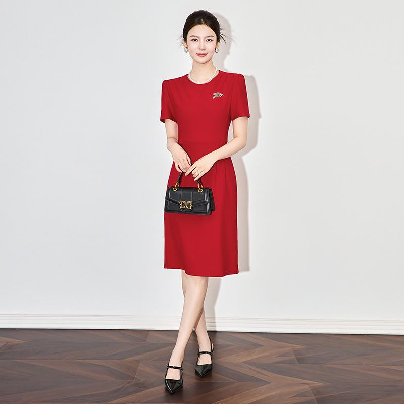 

Elegant Women s Spring Waist-Cinching Professional Dress with Hip-Hugging Skirt XL красный