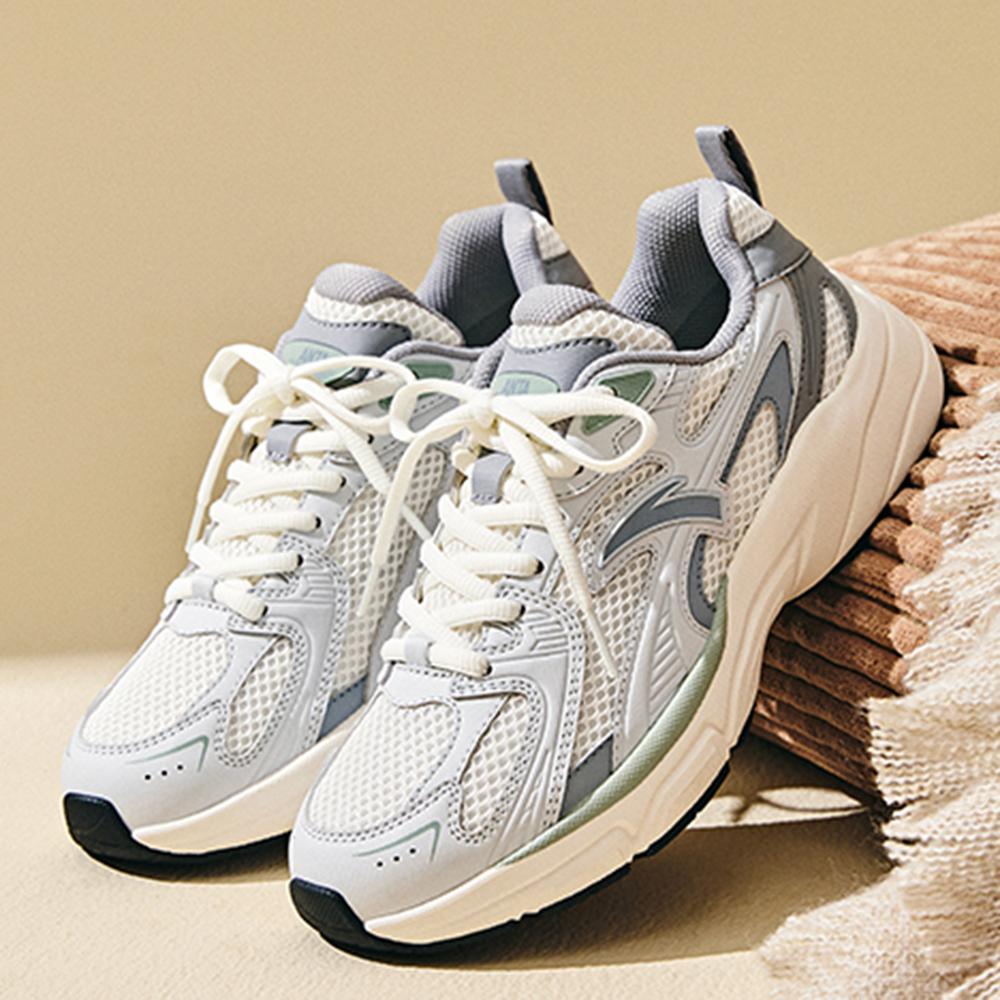 Anta Lifestyle Series AT803 Sports Retro Wear-Resistant Breathable Increased Height Low-Top Casual Shoes Women Casual Shoes White Gray 922538822-3