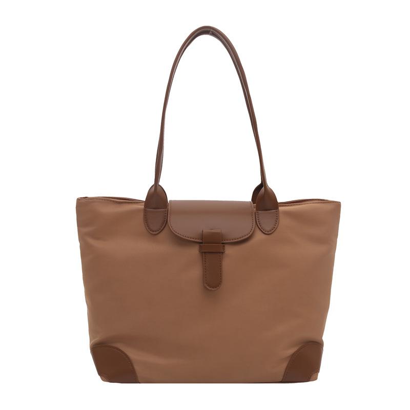 

Large-capacity bag Women s new shoulder bag in the season Commuter big bag Student class bag Nylon cloth versatile tote bag хакі