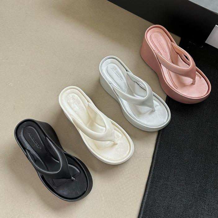 New National Style Silk Black Herringbone Thick-soled Slippers Women's 2025 Summer New Outer Wear Beach Slope Heel Heightened Cool Slippers