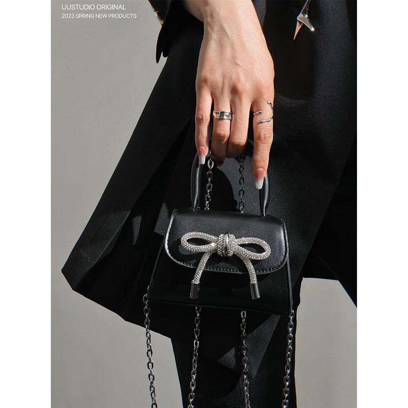 

Mini Small Square Bag Bowknot Niche Design High-Grade Sense Girl Chains Lipstick Headphones Crossbody Pack Fashion Popular