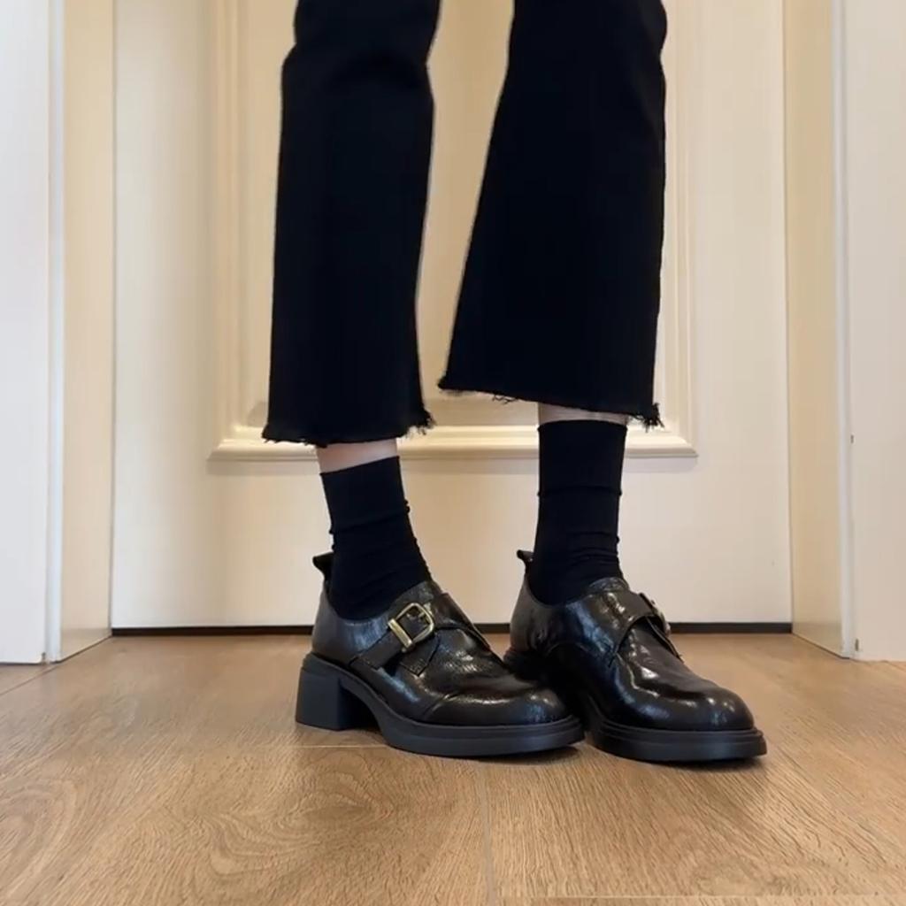 Cowhide Version~ British Style Thick Heel Small Leather Shoes for Women's Autumn and Winter New Mid-heel Buckle with Versatile Retro Round Head Sin