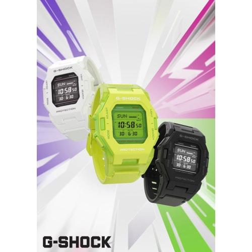 Casio Watch G-Shock [] Equipped with Bluetooth Pedometer Function GD-B500-7JF Men's White
