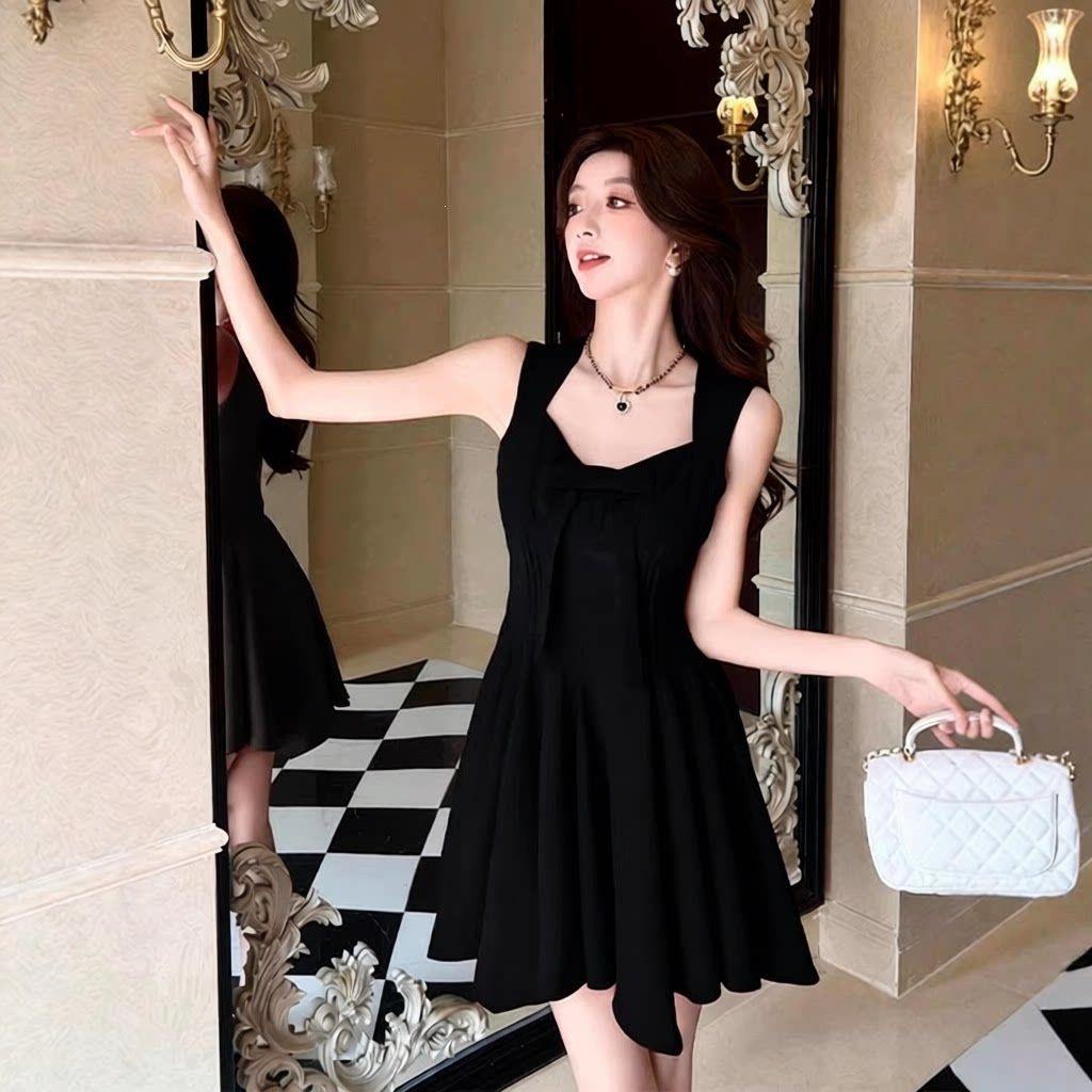 Red Sweet Wind Pure Desire To Show Thin Suspender Short Skirt French Bow Design Sense Temperament Waist Pleated Dress